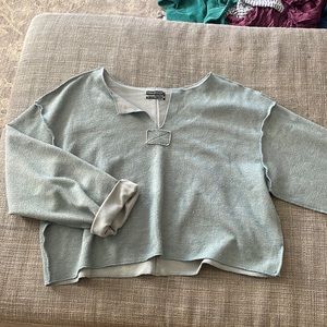 Urban green long sleeve